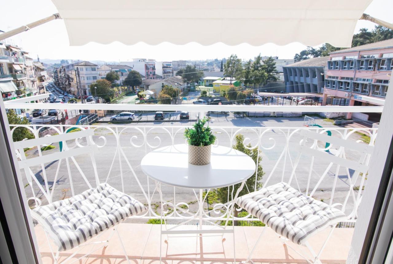 Apartemen 110 m² dengan 3 kamar tidur dan 1 kamar mandi pribadi di Corfu Corfu  Bagian luar foto
