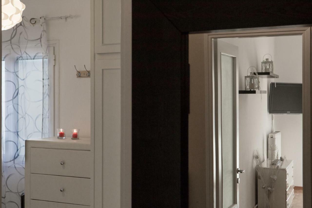 Apartemen 110 m² dengan 3 kamar tidur dan 1 kamar mandi pribadi di Corfu Corfu  Bagian luar foto