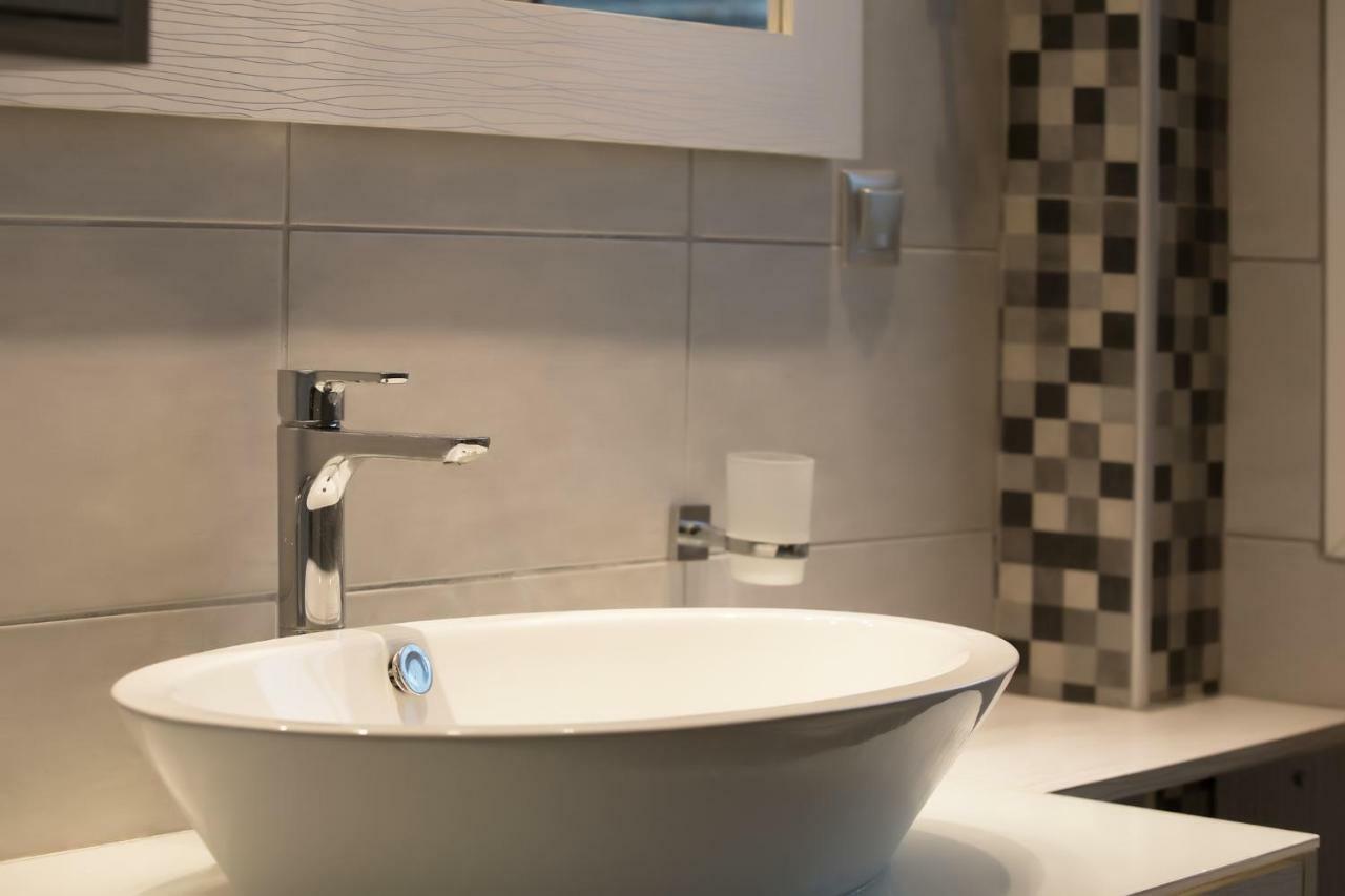 Apartemen 110 m² dengan 3 kamar tidur dan 1 kamar mandi pribadi di Corfu Corfu  Bagian luar foto